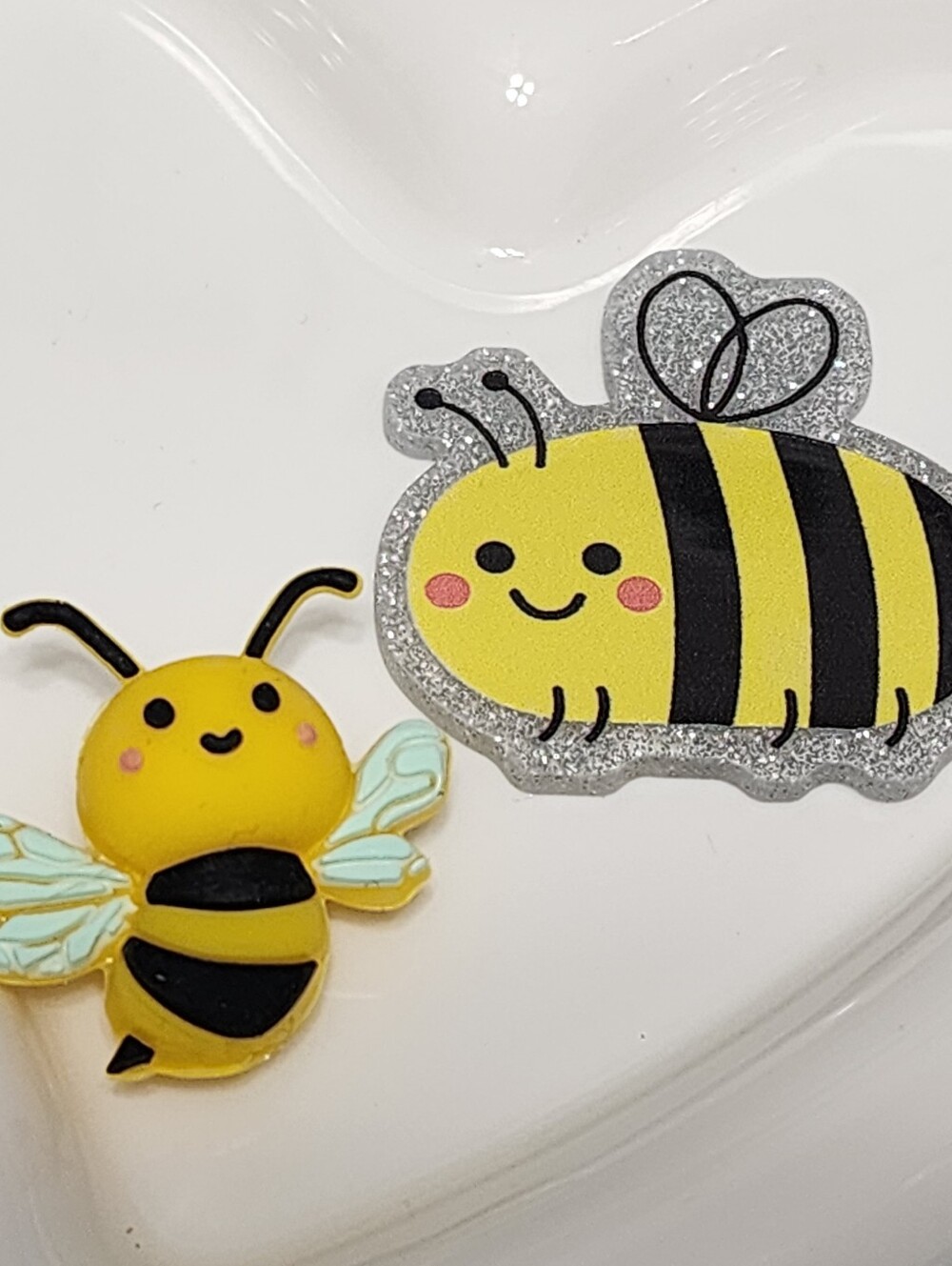 Bee Flatback Focal Bead Badge Keychain Crafts Beaded Pen Magnet Bag Clip Jewelry